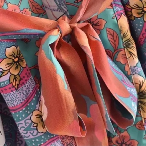 Moon Kimono in Green - Picture 14 of 16